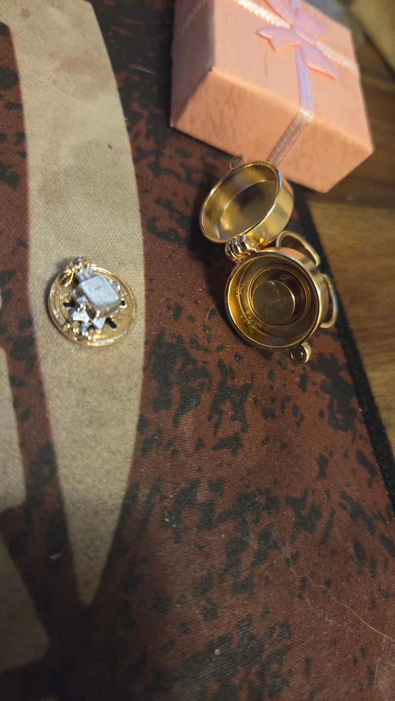 Customer photo review of BFF Rings™ The Best Friends Forever Ring