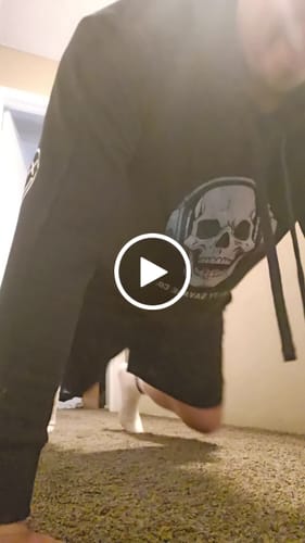 Customer video review of Salty Savage Ladies “DEAD BEATS” Cropped Hoodie