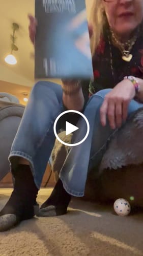 Customer video review of Easy Kinesiology Tape (30-Day Supply)