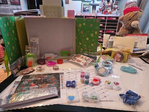 Customer photo review of Diamond Painting - Advent Calendar - Jolly Green Edition (24 Doors)