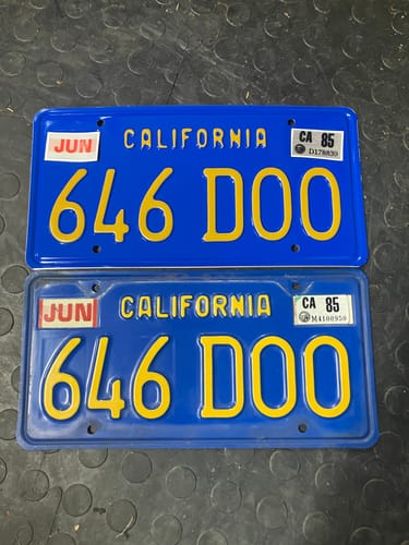 Customer photo review of 1985 CALIFORNIA LICENSE PLATE 6"x12" (156.5mm x 305mm)