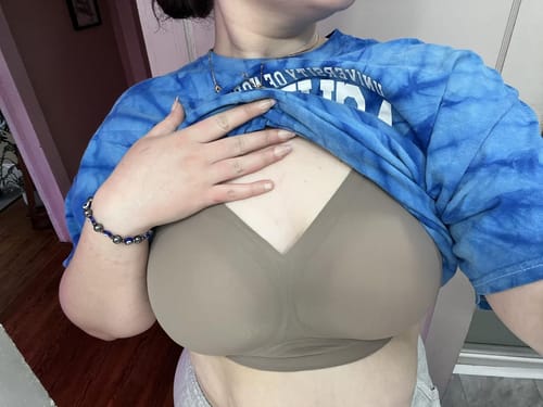 Customer photo review of Full coverage wireless bra
