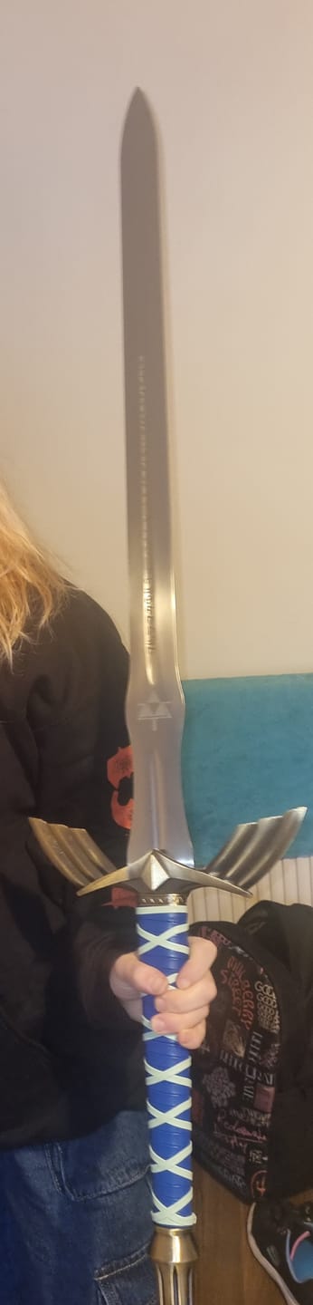 Customer photo review of Legend Of Zelda - Deluxe Master Sword