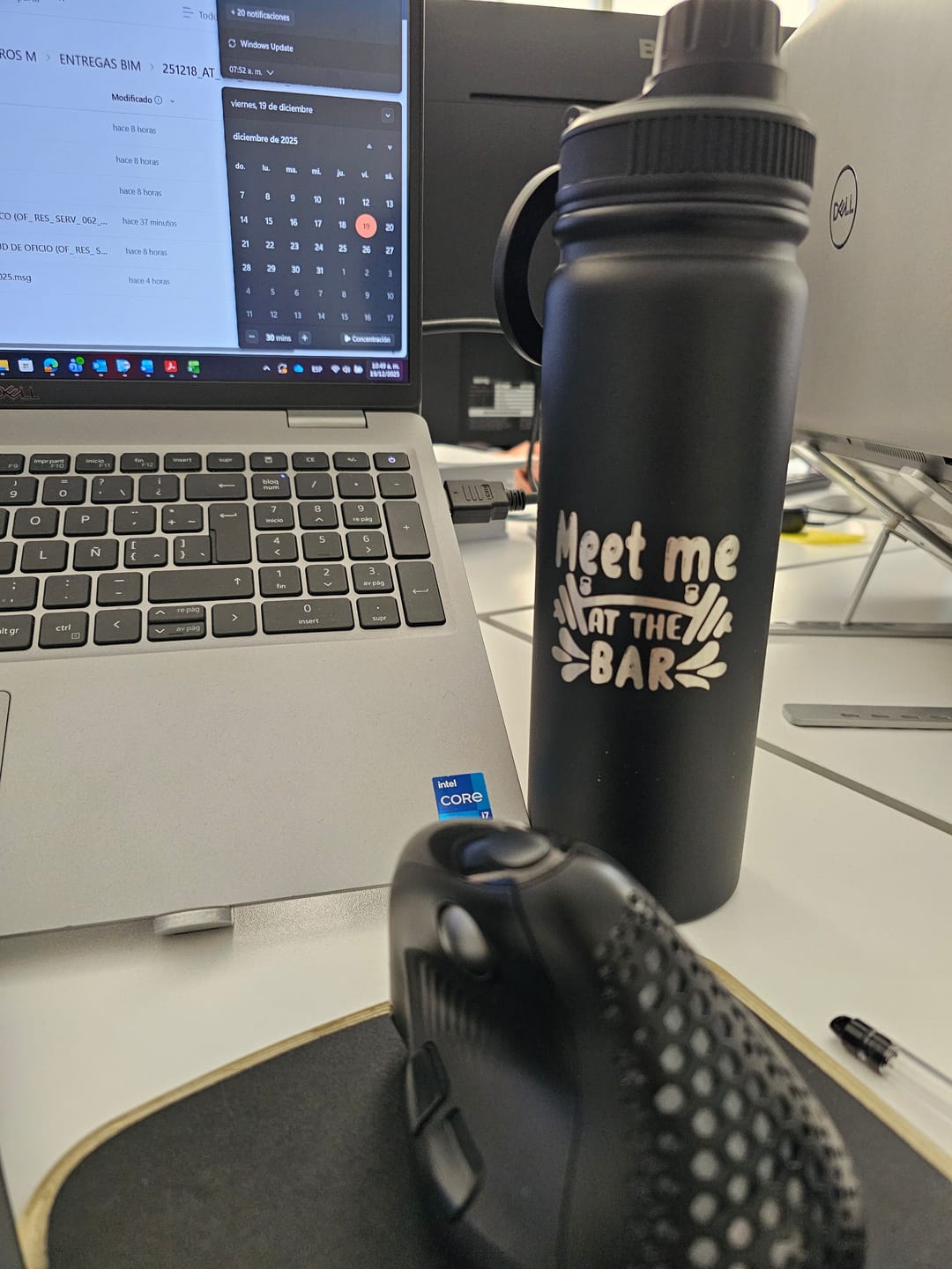 Customer photo review of Botella 24 oz con imán - Personalizar