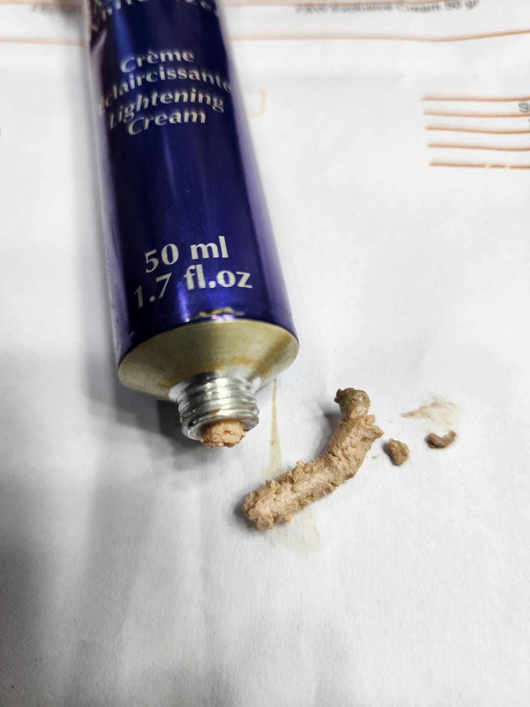 Customer photo review of Fair and White Exclusive Whitenizer Lightening Cream - 50ml / 1.7 fl oz