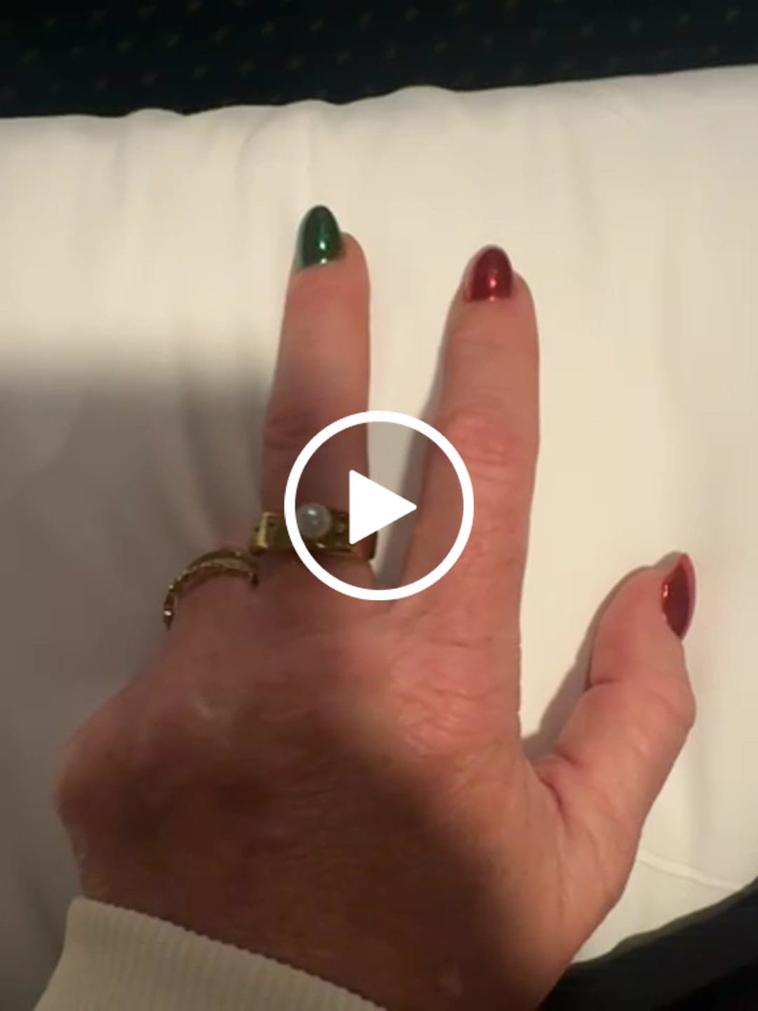 Customer video review of Lava de Oro Pearl Ring (Bundle)