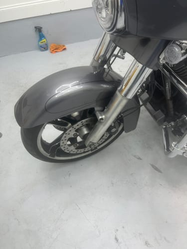 Customer photo review of HR3 Charcoal Pearl 2017S Motorcycle 18" Wide Tire Front Mudguard Fender For Harley Touring Models 2014-2023