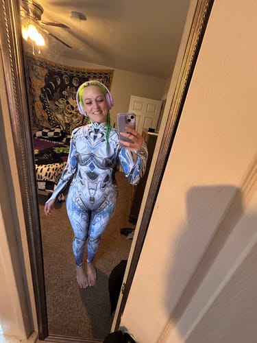 Customer photo review of Skyscraper Costume