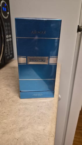 Customer photo review of Armaf Blue Sky Eau de Parfum Unisex 3.4 oz