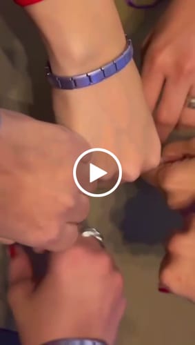 Customer video review of Pulsera Italiana Mate Light