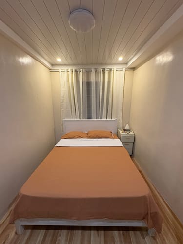 Customer photo review of Two-toned Maple