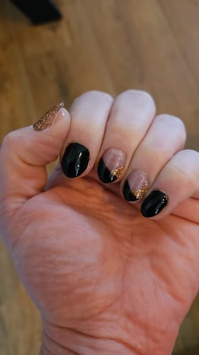 Customer photo review of Fake Tips Set - Halve Tips