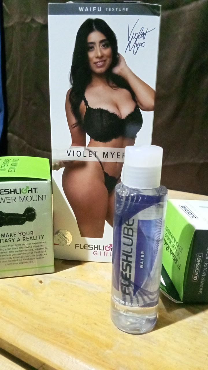 Customer photo review of Violet Myers Fleshlight