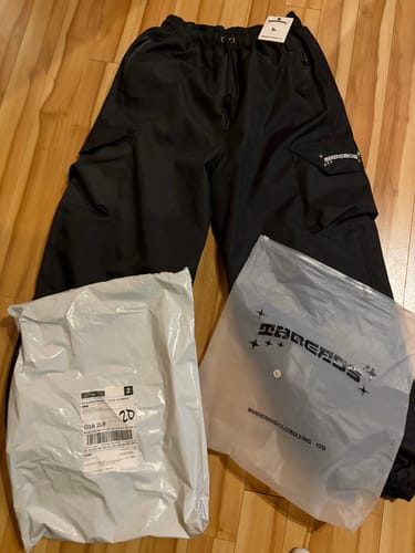 Customer photo review of Threads Boxy Hoodie