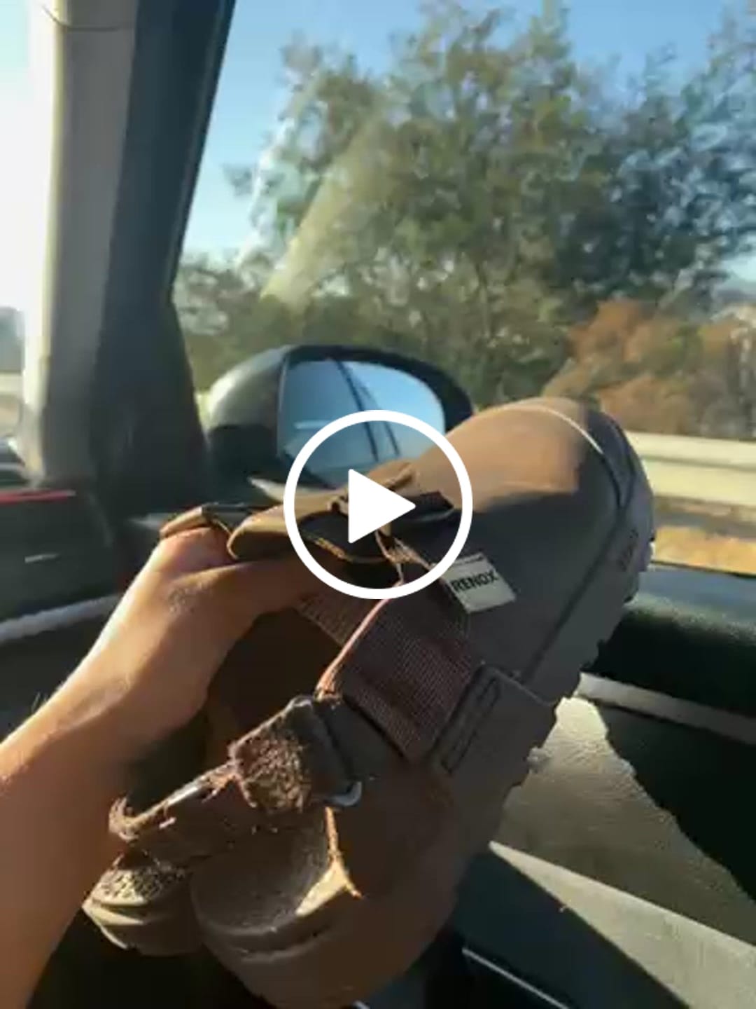 Customer video review of Zueco Terra Clog Todo Terreno Café Chocolate Unisex