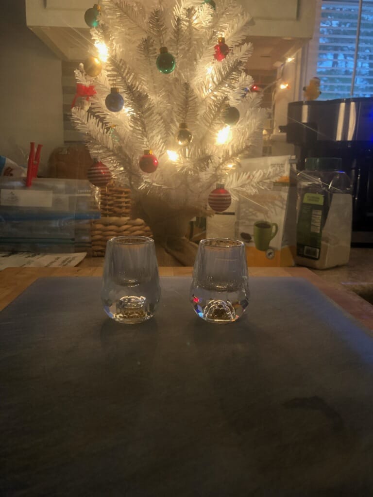 Customer photo review of Kin – Japanese Gold Foil Glass (1+1 Free)