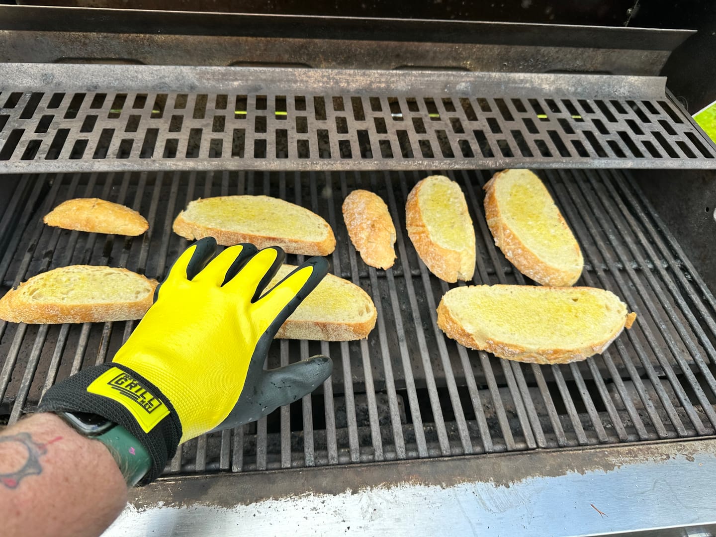 Customer photo review of Pitmaster Gloves