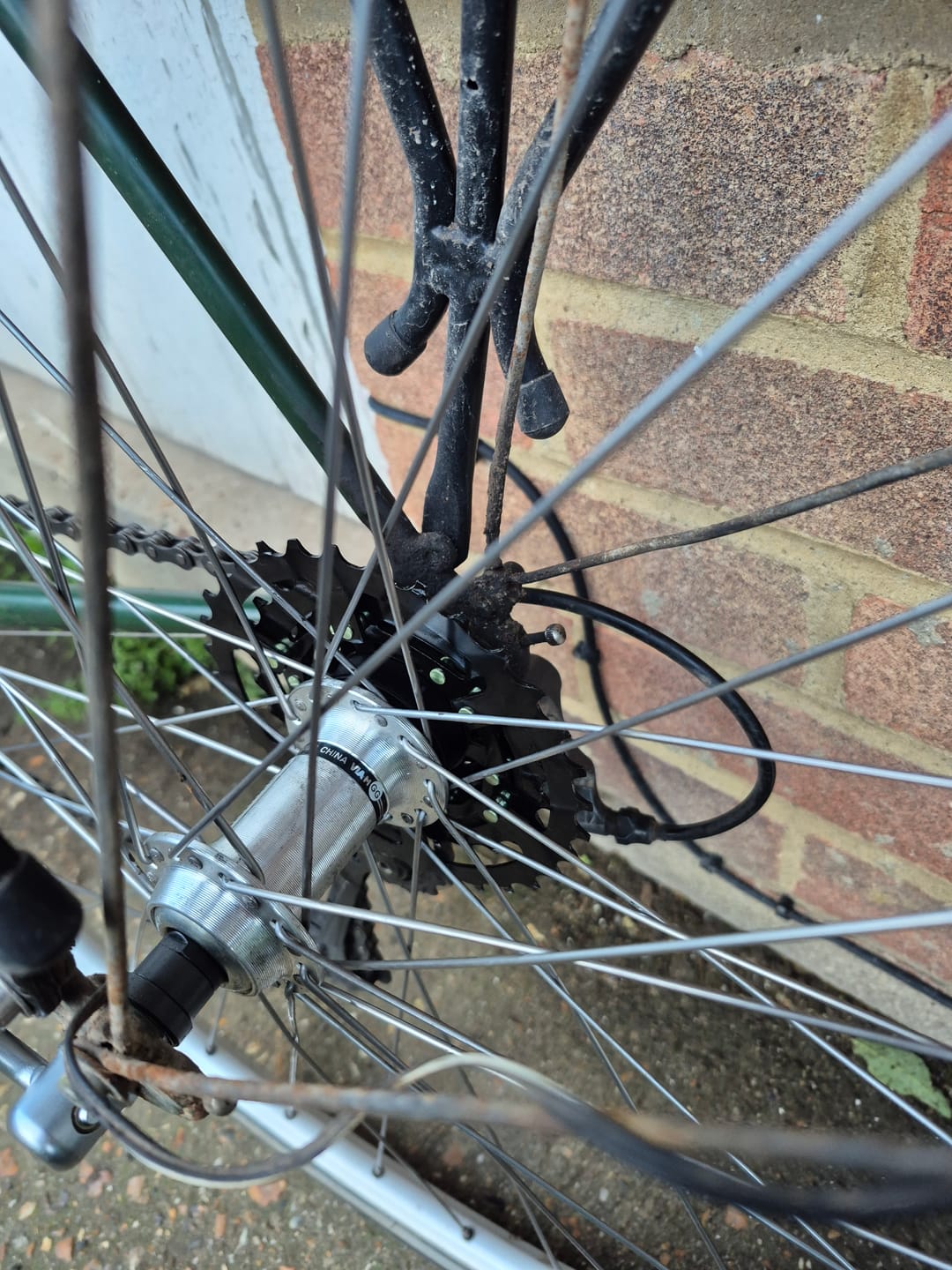 Customer photo review of Shimano FH-RM30 7 Speed QR Hub - 135mm OLD - Silver or Black