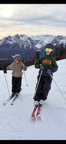 Customer photo review of Threads V2 Snow Pants