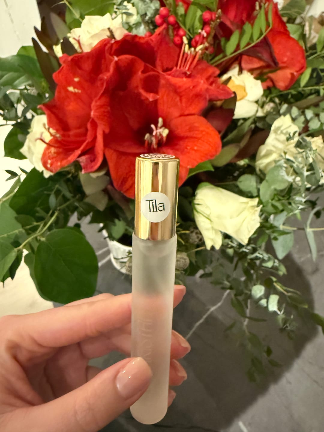 Customer photo review of Tila