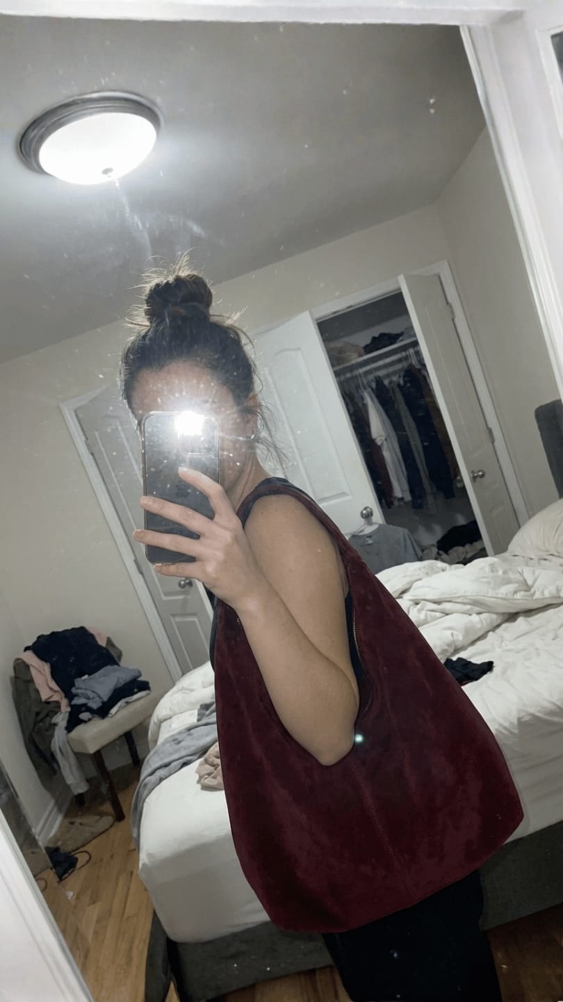 Customer photo review of Madlen Bordo Süet Çanta