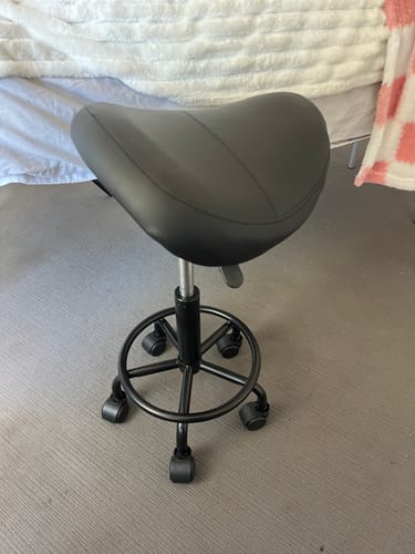 Customer photo review of Saddle Salon Stool Black/Silver