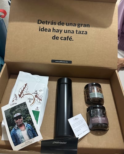 Customer photo review of Café & Snacks en la Oficina