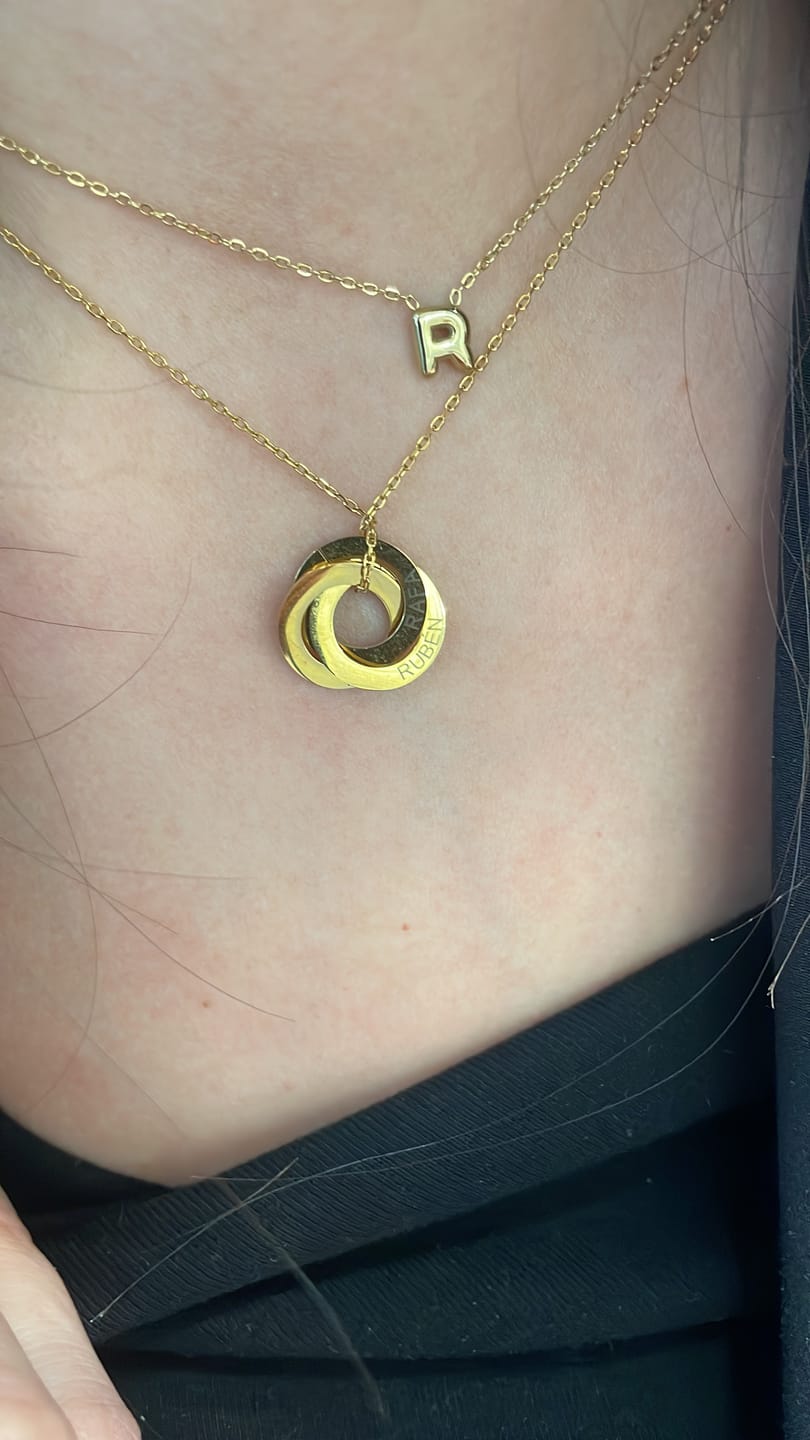 Customer photo review of Collar Amity - Personalizado