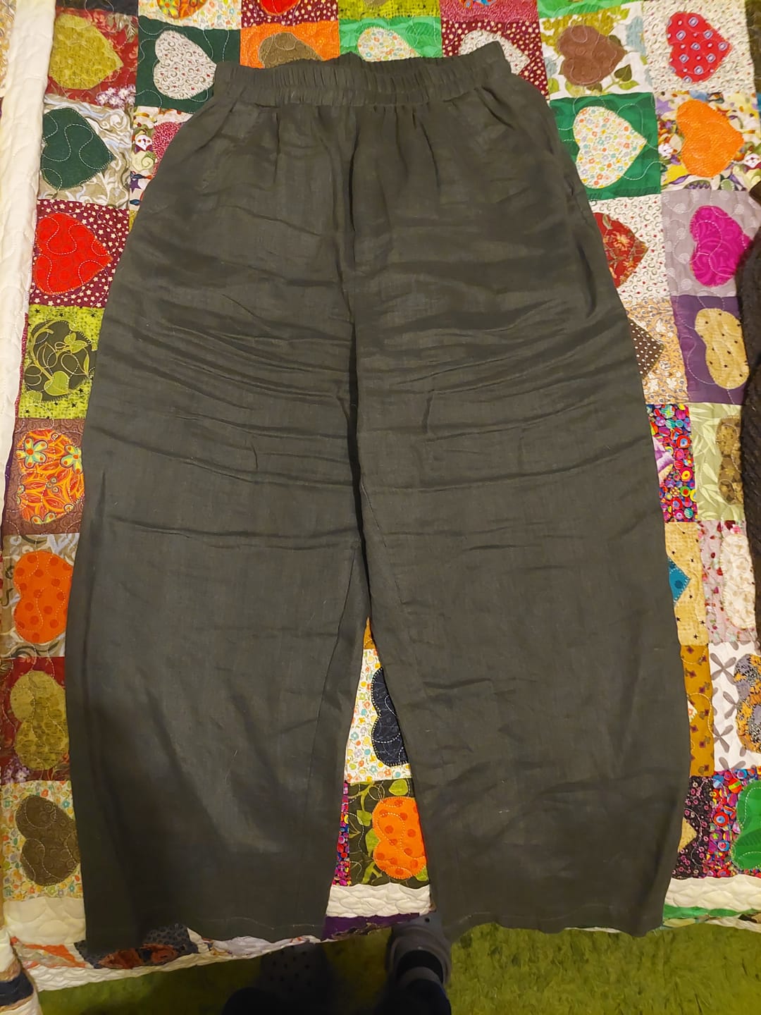 Customer photo review of Plus Size Women Casual Solid Loose Elastic Waist Linen Pants