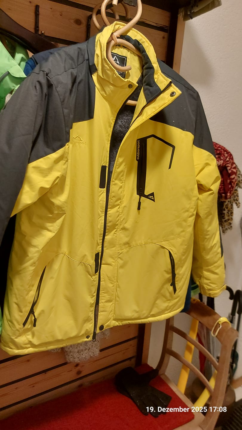 Customer photo review of Wasserdichte Winterjacke Herren – Warm & winddicht