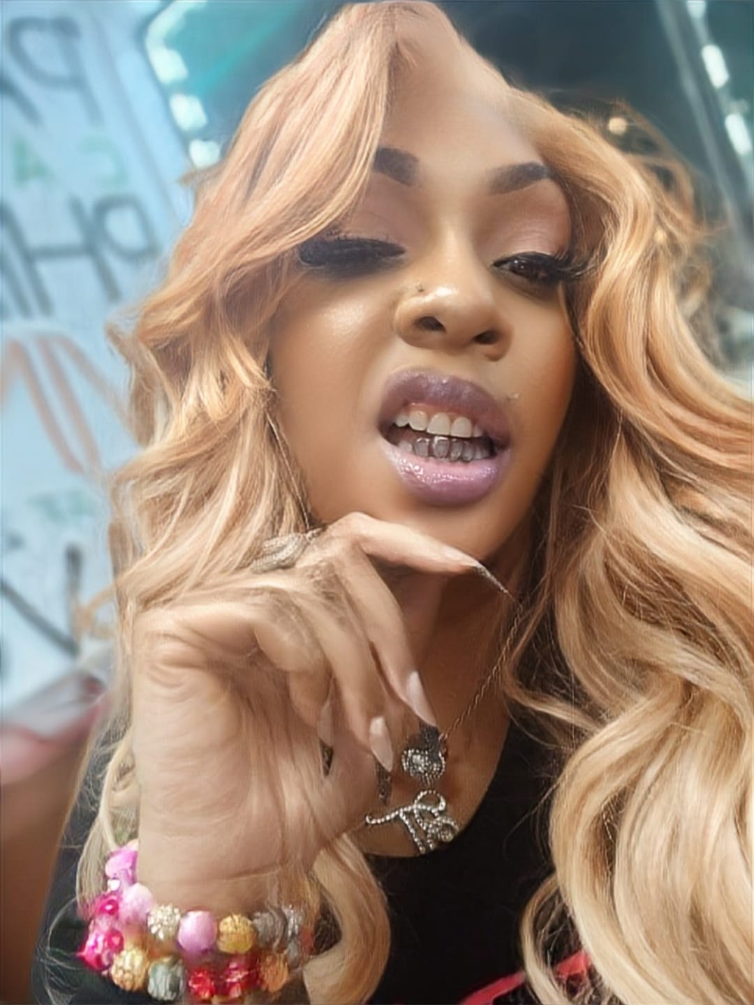 Customer photo review of Sensationnel Butta Lace Glueless 5" HD Deep Lace Parting Front Wig - 90's BANGS UNIT 911