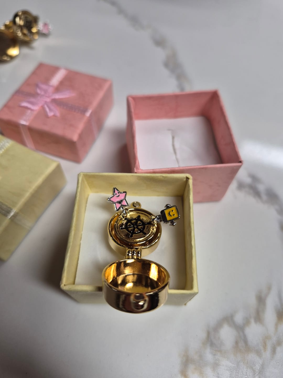 Customer photo review of BFF Rings™ The Best Friends Forever Ring