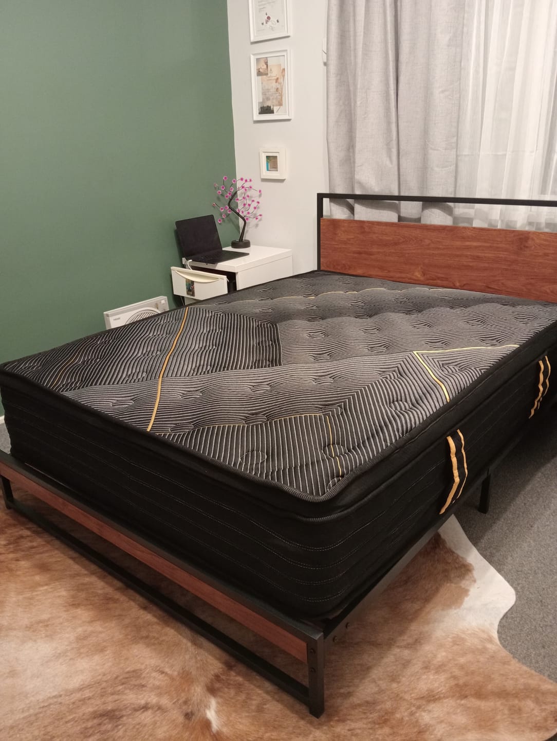 Customer photo review of Double Size Mattress Black Bamboo Charcoal Fiber 35cm