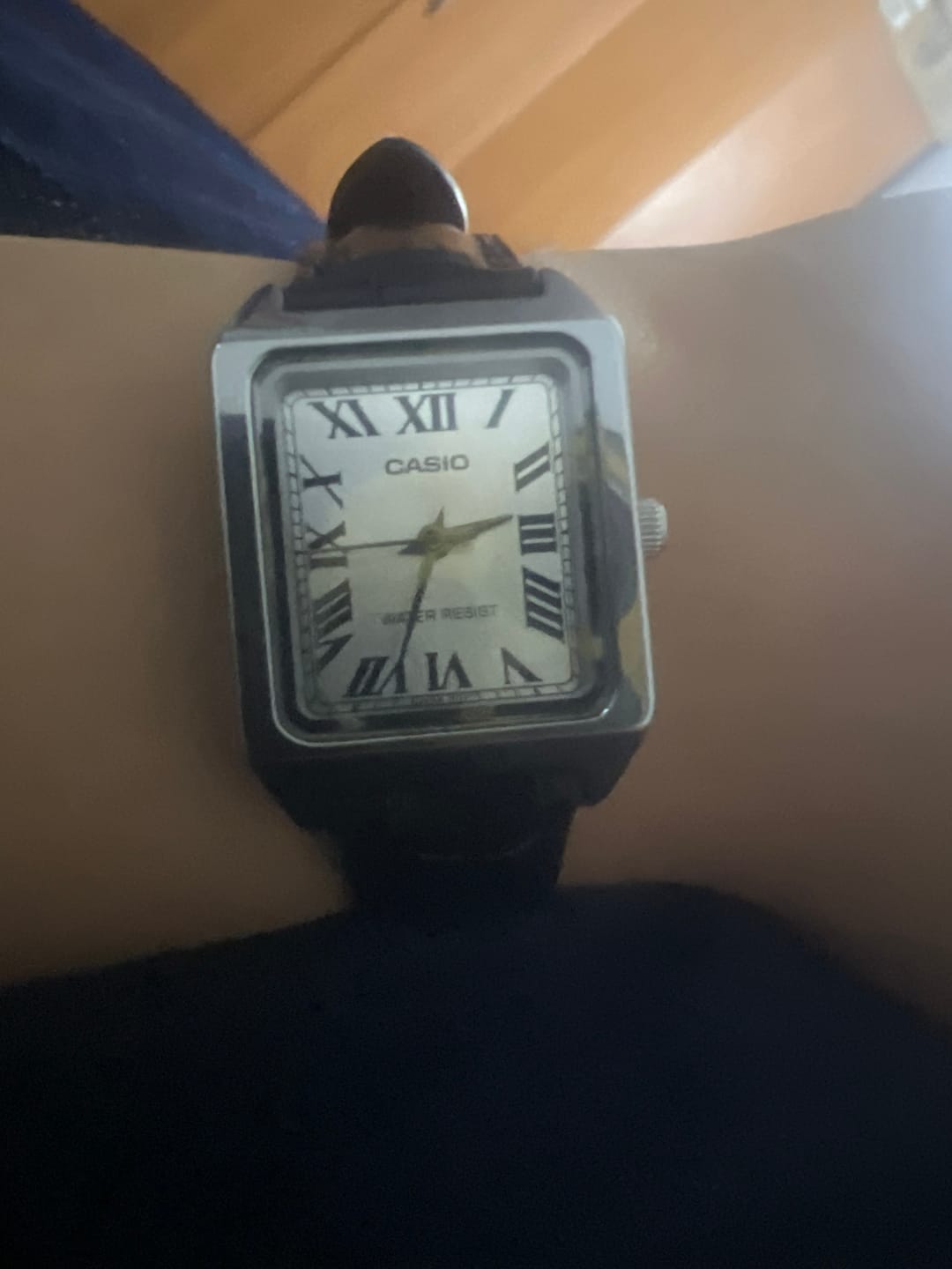 Customer photo review of Reloj Casio Tank Análogo LTP-V007L-7B1UDF Cuero Dial Plateado