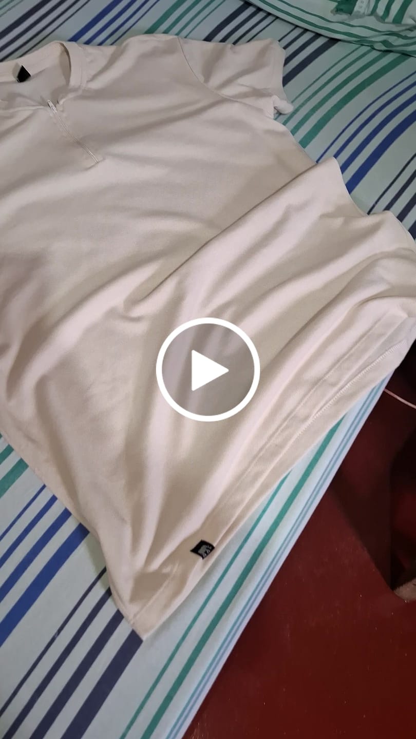 Customer video review of Camiseta Gola Padre Zíper Bege