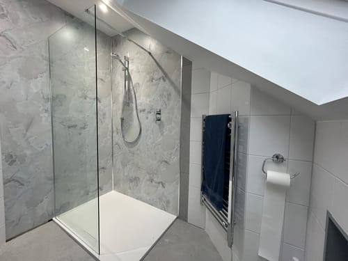 Customer photo review of Hudson Reed 300mm Hinged Flipper Screen - Chrome