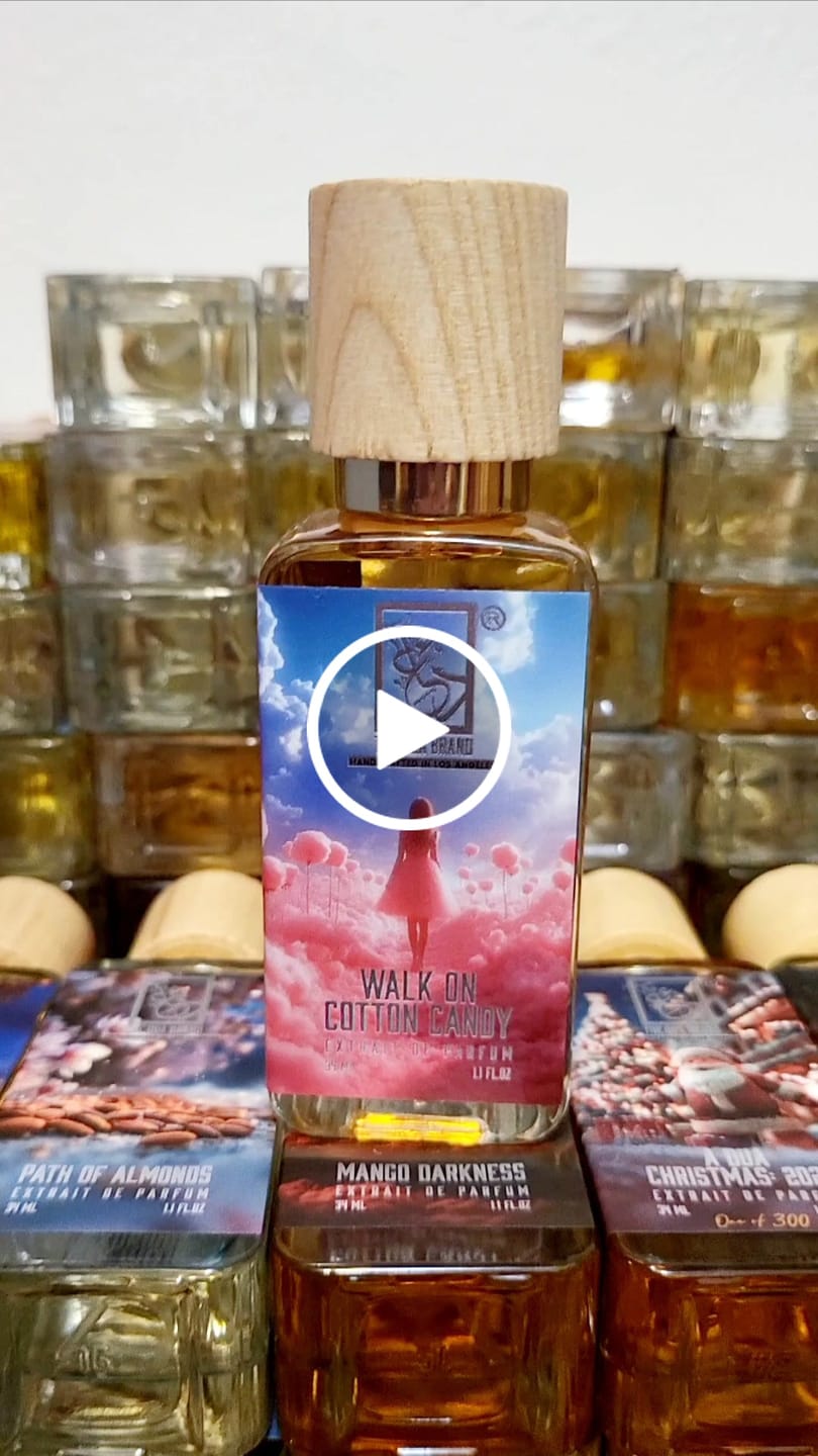 Customer video review of Walk On Cotton Candy