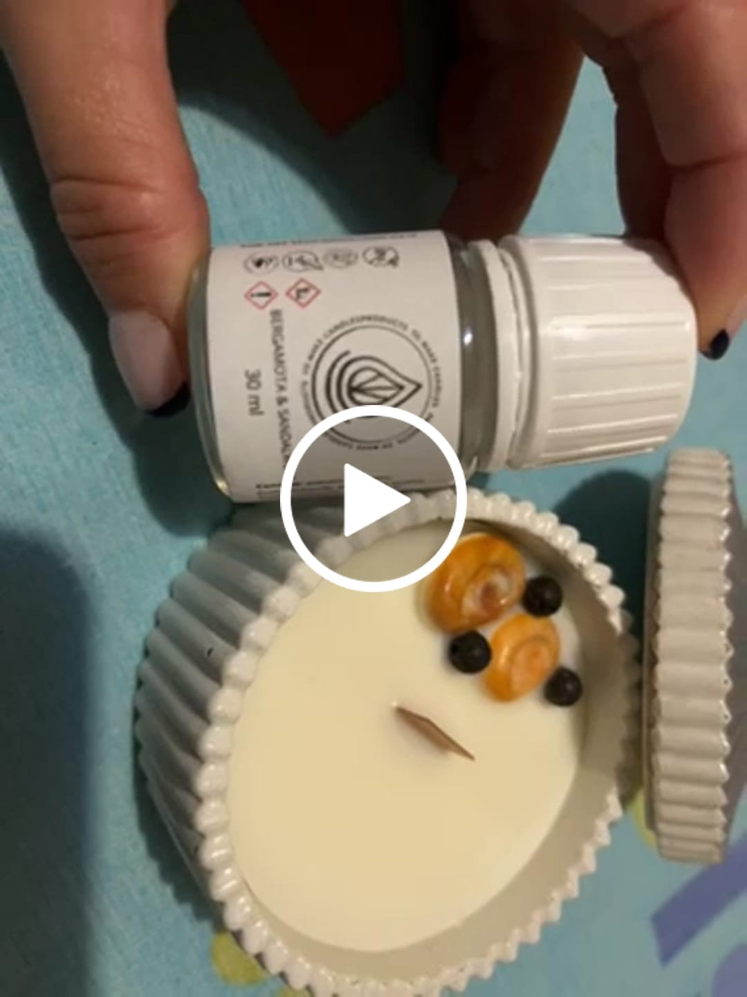 Customer video review of Fragancia BERGAMOTA & SANDALWOOD