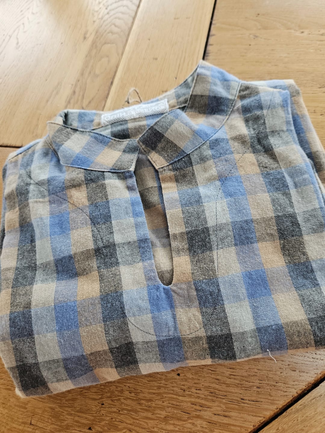 Customer photo review of Robe Allegra - Tartan carreaux bleuté