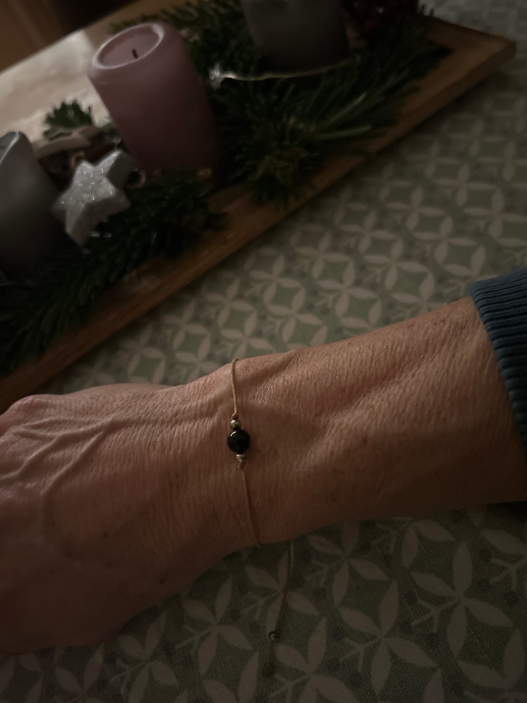 Customer photo review of Obsidian Armband - Naturband