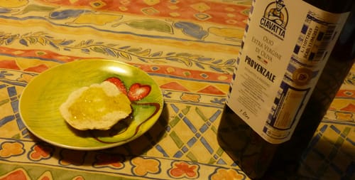 Customer photo review of Offerta: 6 Bottiglie da 1 lt Olio Extravergine di Oliva "Ciavatta" Provenzale