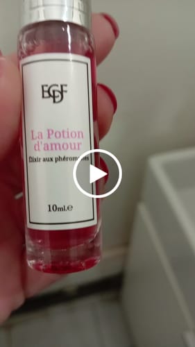 Customer video review of Elixir Aux Phéromones