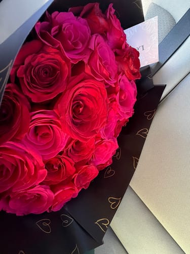 Customer photo review of Red & Hot Pink Rose Bouquet