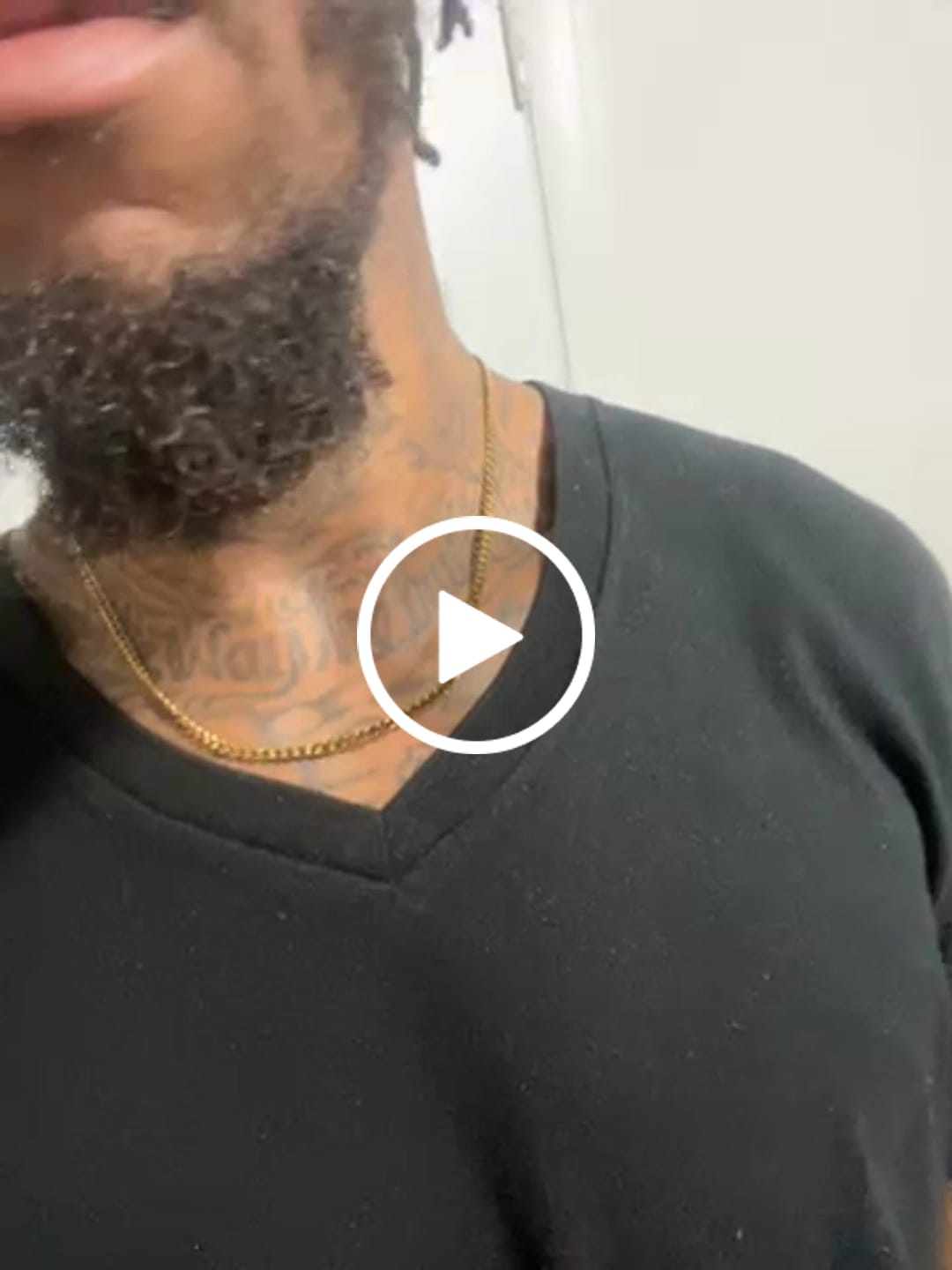 Customer video review of FREE 3mm Cuban Chain