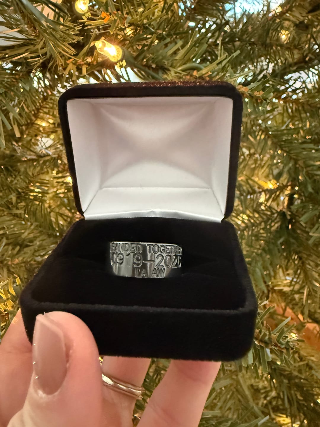 Customer photo review of Black Duck Band Ring - Zirconium 10mm