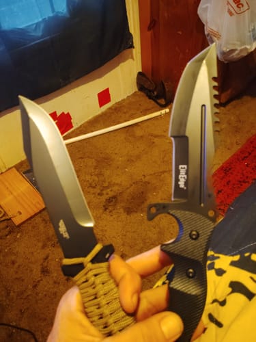 Customer photo review of Mystery Knives Box™
