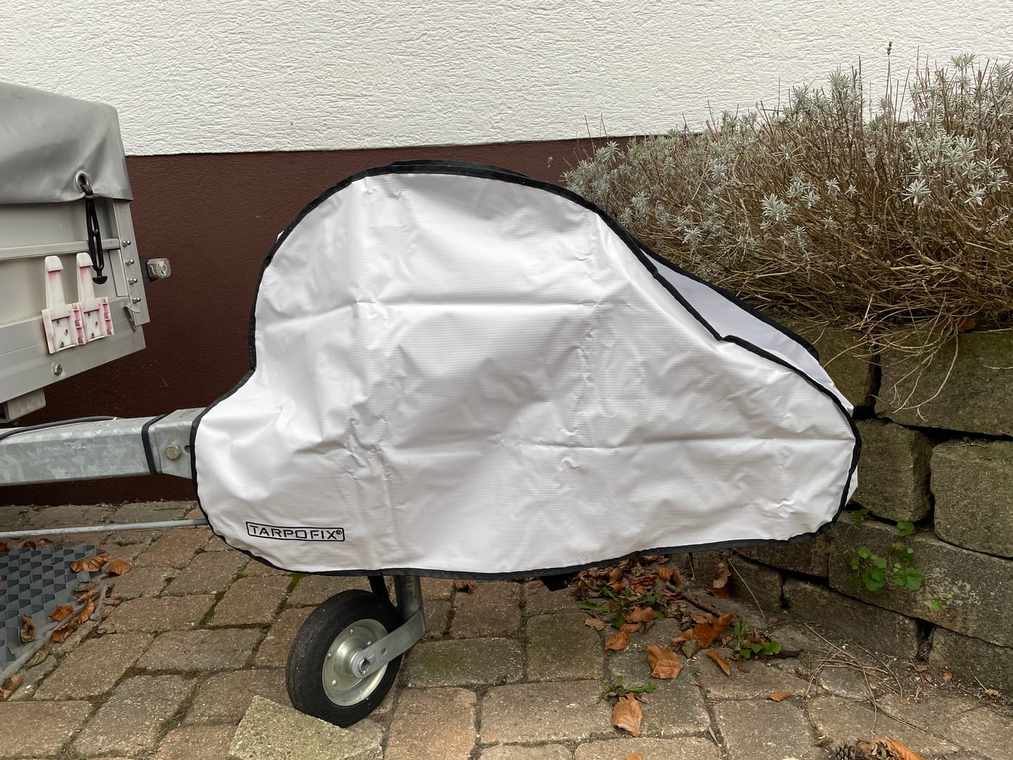 Customer photo review of Deichselabdeckung Weiß (PVC)