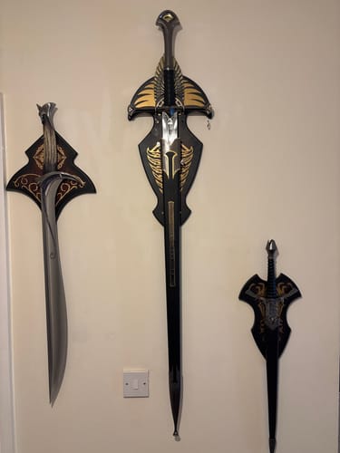 Customer photo review of Aragorn Anduril Lord of the Rings Sword
