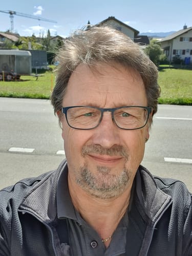 Kundenbewertung mit Foto zu Gulf Porsche GT Livery - Individuelle Handyhülle für Google