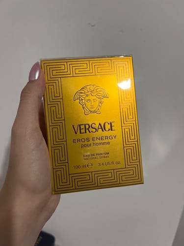 Reseña con foto de un cliente sobre Perfume Versace Eros Energy EDP